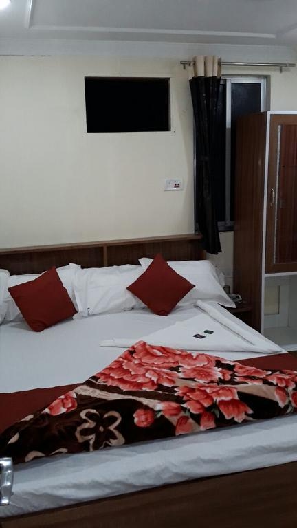 Oyo 66643 Khan Guest House Колката Екстериор снимка